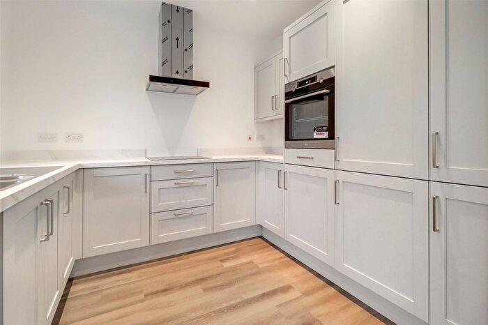 2 Bedroom Bungalow For Sale In Kenwith Meadows, Abbotsham, Bideford, Devon, EX39