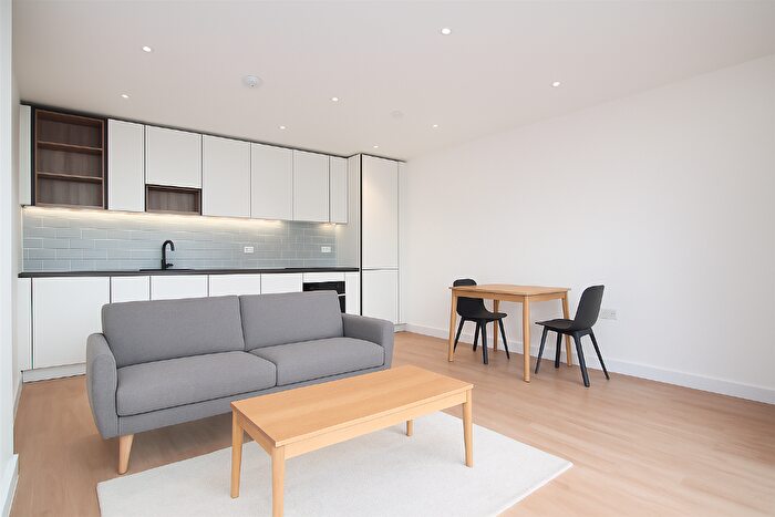 1 Bedroom Flat To Rent In Commander Avenue, London, NW9