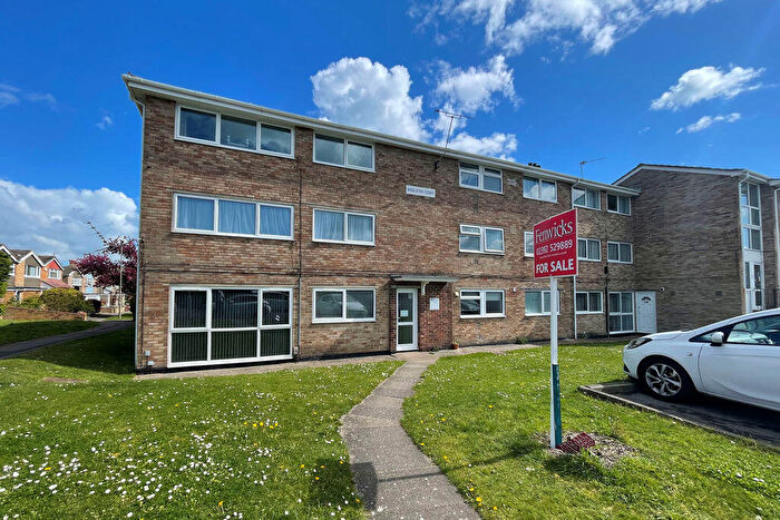 2 Bedroom Apartment For Sale In Woolston Court, Broadsands Drive, Gomer, Gosport, PO12