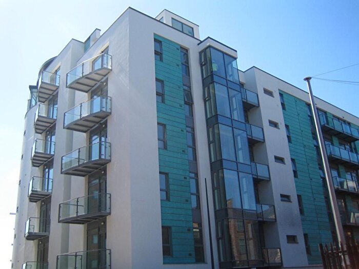 2 Bedroom Apartment To Rent In Bed Unfurnished - Henry Street, Merseyside, L1