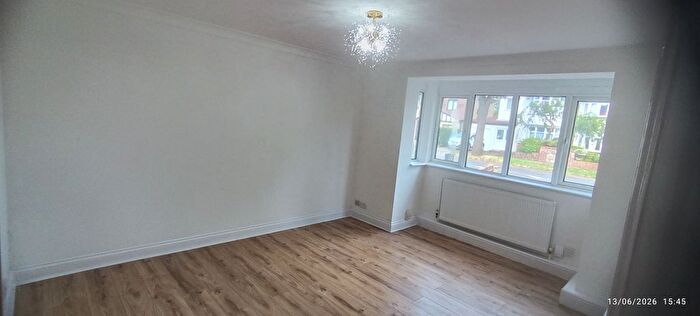 1 Bedroom Flat To Rent In Mawney Road, Romford, RM7