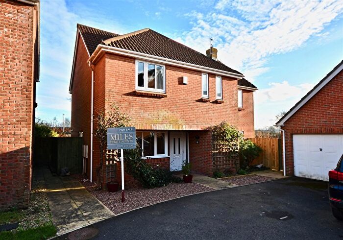 4 Bedroom Detached House For Sale In Brendons, Bishops Lydeard, Taunton, TA4