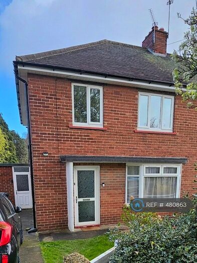 3 Bedroom Semi-Detached House To Rent In Cliff Crescent, Warmsworth, Doncaster, DN4