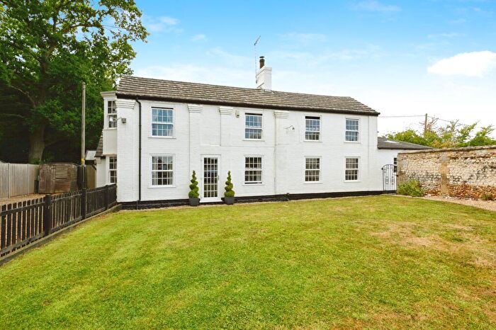 5 Bedroom Detached House For Sale In Boughton Road, Fincham, PE33