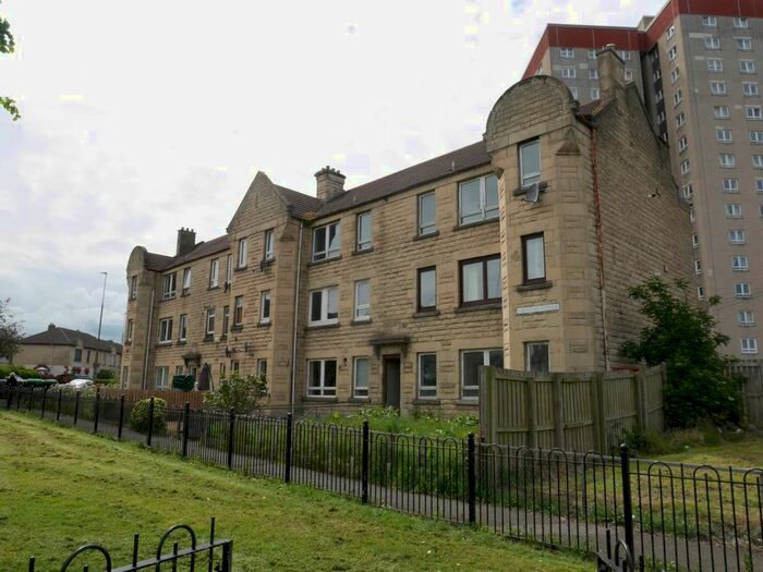 2 Bedroom Flat To Rent In Lochend Avenue, Edinburgh, EH7