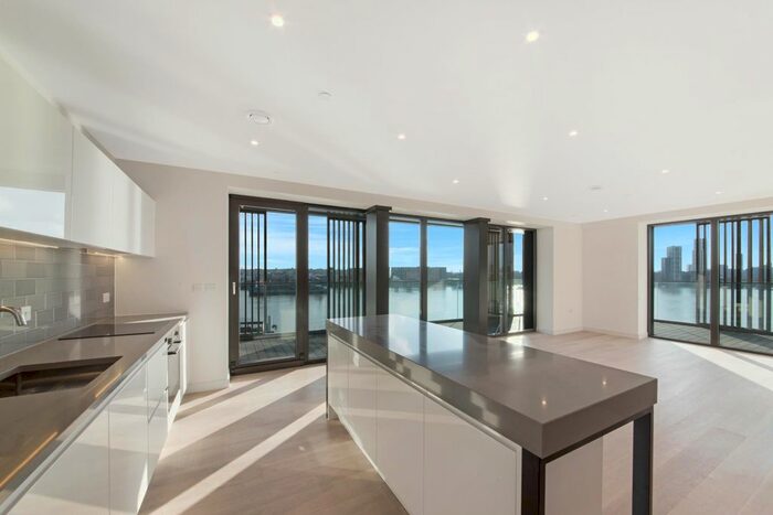 3 Bedroom Flat To Rent In Marco Polo Tower, Royal Wharf, London, E16