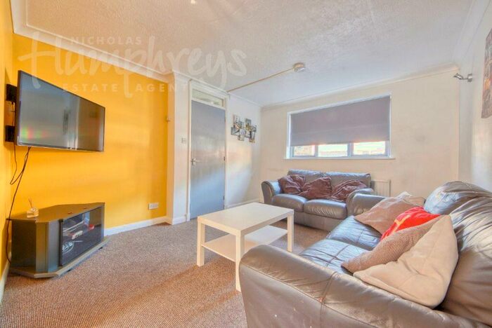 5 Bedroom Terraced House To Rent In Regency Place, CT1