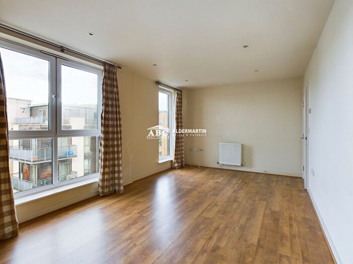 1 Bedroom Flat To Rent In Cameron Crescent, Edgware, HA8