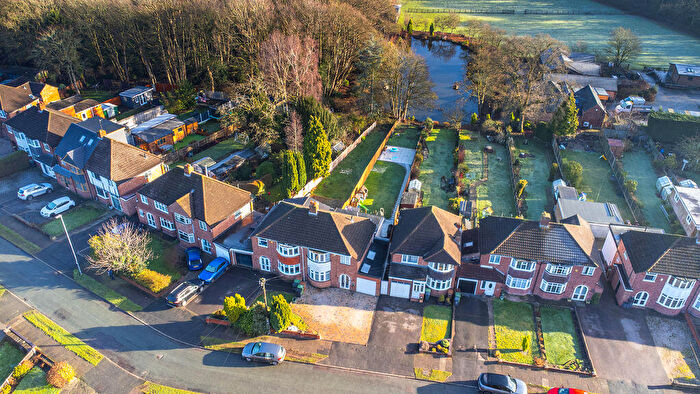 3 Bedroom Semi Detached House For Sale In Lindrosa Road, Streetly, Sutton Coldfield, B74