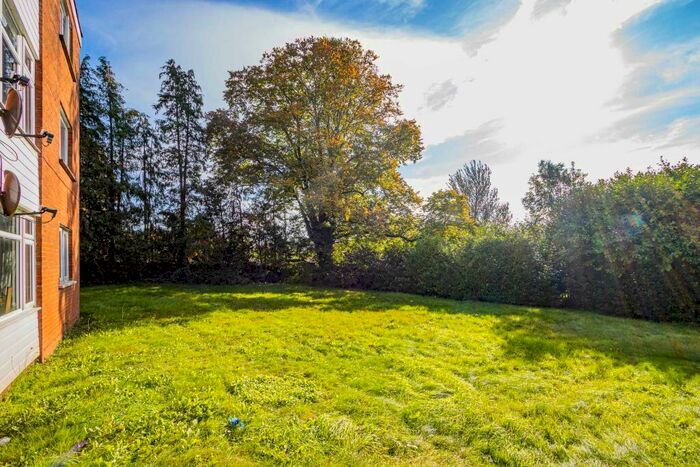 2 Bedroom House To Rent In The Gables, CF64