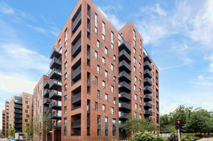 2 Bedroom Flat To Rent In Clarendon, London, N8