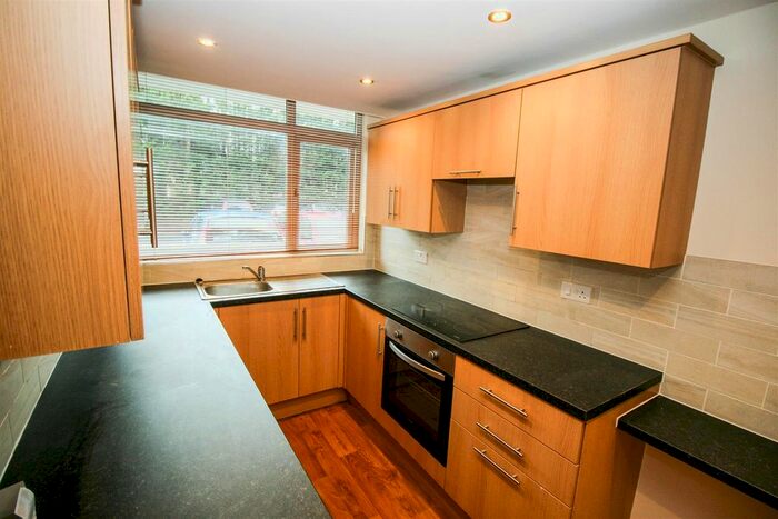 2 Bedroom Flat To Rent In High Point, Richmond Hill Road, Birmingham, B15