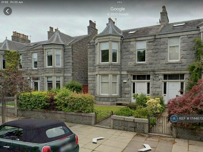 5 Bedroom Semi-Detached House To Rent In Forest Avenue, Aberdeen, AB15