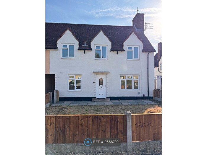 3 Bedroom Semi-Detached House To Rent In Ackers Road, Wirral, CH49