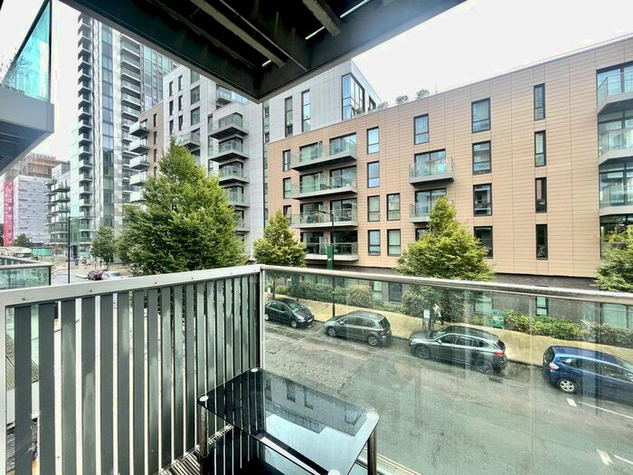 1 Bedroom Flat To Rent In Riverside Apartments, Woodberry Downs, N4