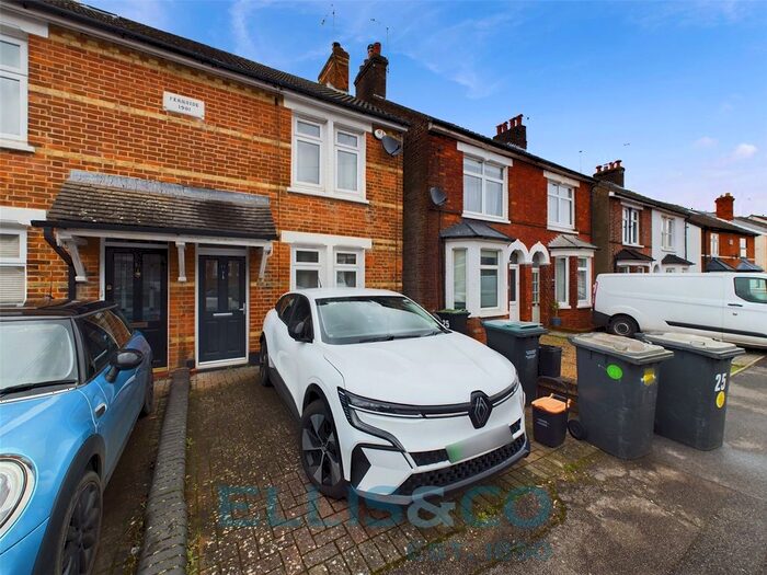 2 Bedroom Semi-Detached House To Rent In Hectorage Road, Tonbridge, Kent, TN9