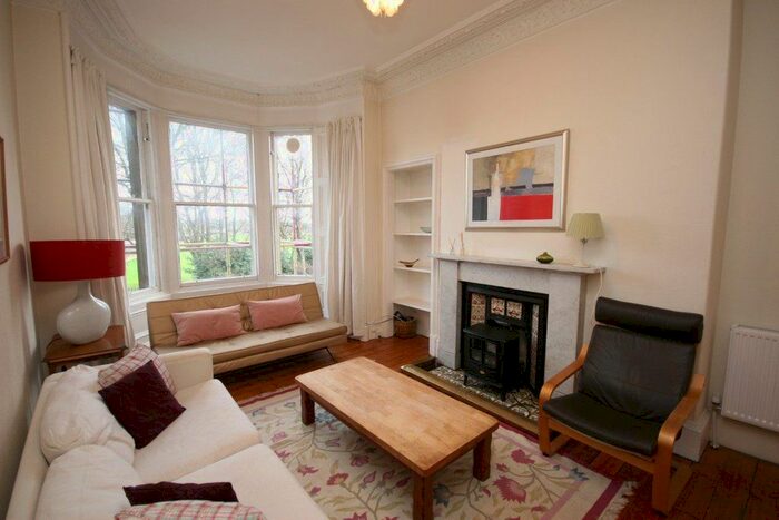 1 Bedroom Flat To Rent In Monmouth Terrace, Trinity, Edinburgh, EH3