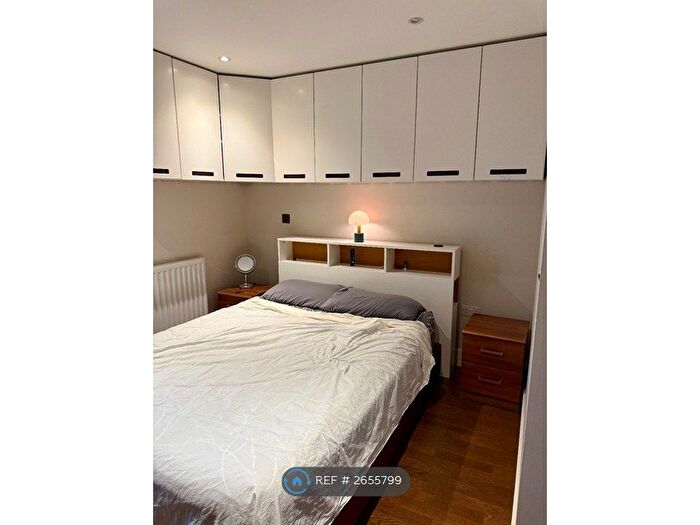 1 Bedroom Flat To Rent In Crawford Building, London, E1