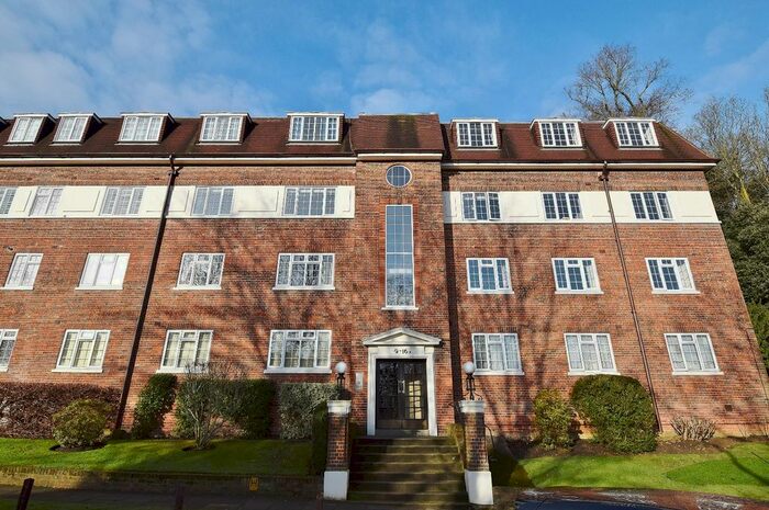 2 Bedroom Flat To Rent In Herga Court, Sudbury Hill, Harrow, Greater London HA1