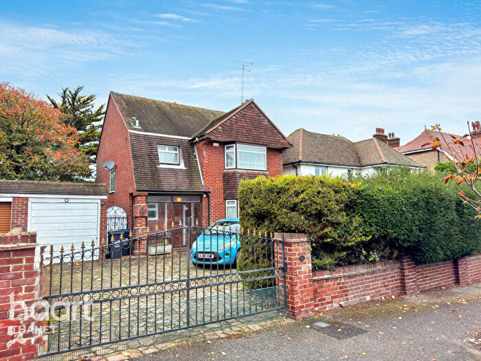 3 Bedroom Detached House For Sale In Devonshire Gardens, Margate, CT9