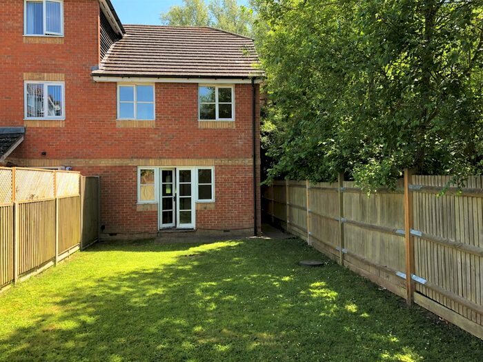 3 Bedroom Property To Rent In Surtees Close, Willesborough, Ashford, TN24