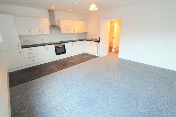 2 Bedroom Flat To Rent In Richmond Hill, Bournemouth, BH2