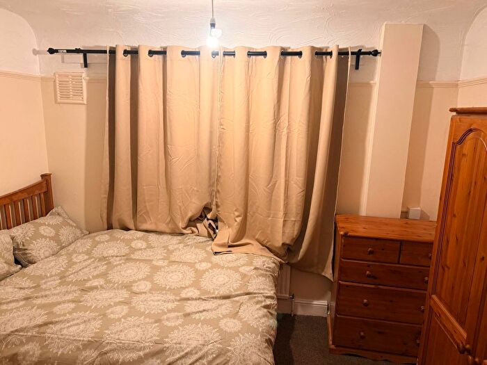 1 Bedroom Semi-Detached House To Rent In Grenville Road, Croydon, CR0