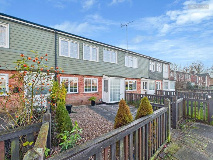 3 Bedroom Terraced House For Sale In Lutton Grove, Peterborough, PE3