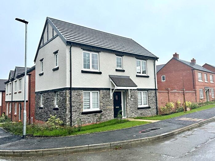 3 Bedroom Detached House For Sale In Citron Avenue, Coalville, LE67