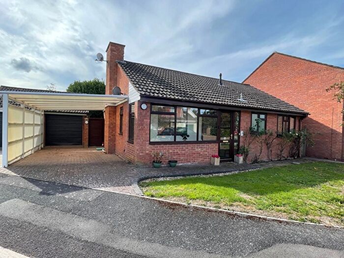 2 Bedroom Detached Bungalow For Sale In Prospect Close, East Brent, TA9