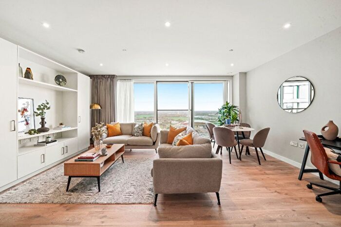 2 Bedroom Flat To Rent In , Anthems Way, London, E20