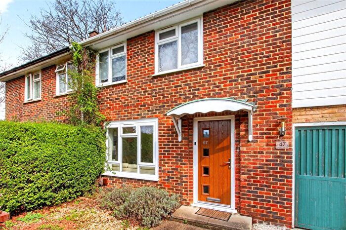 2 Bedroom Terraced House For Sale In Pondmoor Road, Bracknell, Berkshire, RG12