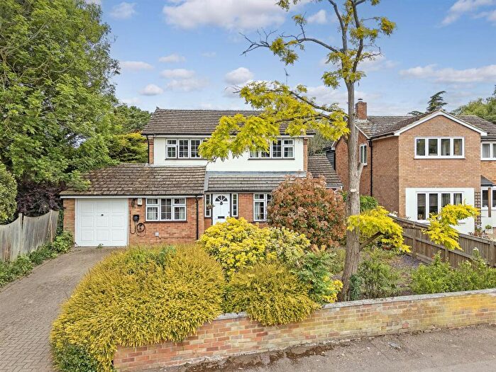4 Bedroom Detached House For Sale In Drury Lane - Hunsdon - Large Garden, SG12