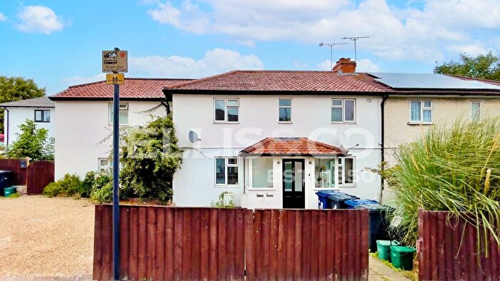 2 Bedroom Flat For Sale In Otter Road, Greenford, UB6
