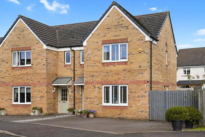 3 Bedroom Semi-Detached House For Sale In Barmore Drive, Bishopton, PA7