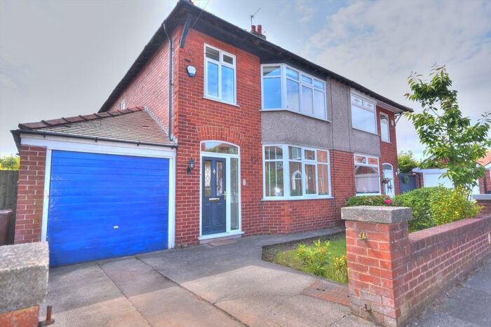 3 Bedroom Semi-Detached House To Rent In Rowena Close, Crosby, Liverpool, L23