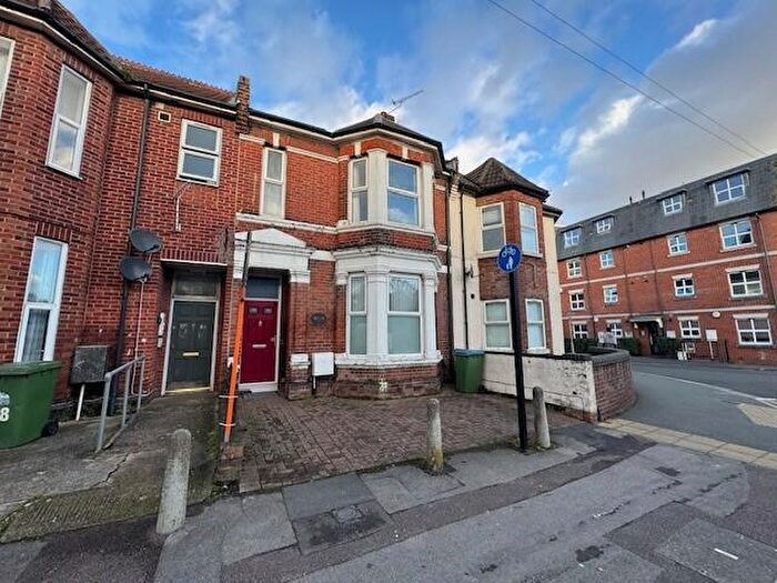 1 Bedroom House To Rent In Bernard Street, Southampton, SO14