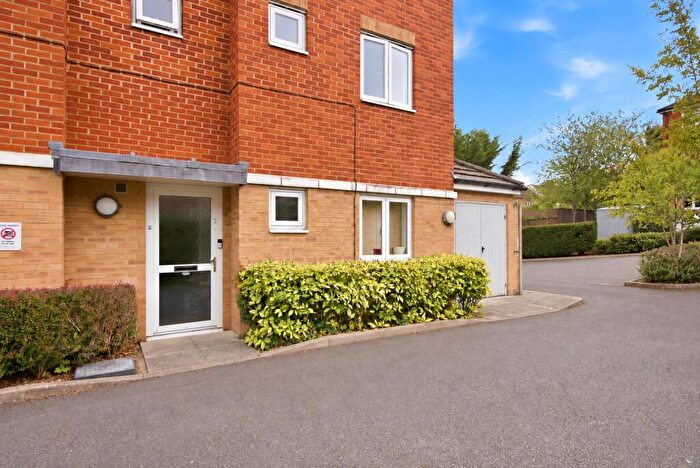 2 Bedroom Apartment To Rent In Sanders Place, Camp Road, St Albans, Herts, AL1