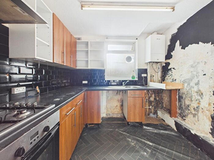 2 Bedroom Semi Detached House For Sale In Main Road, Sidcup, Kent, DA14