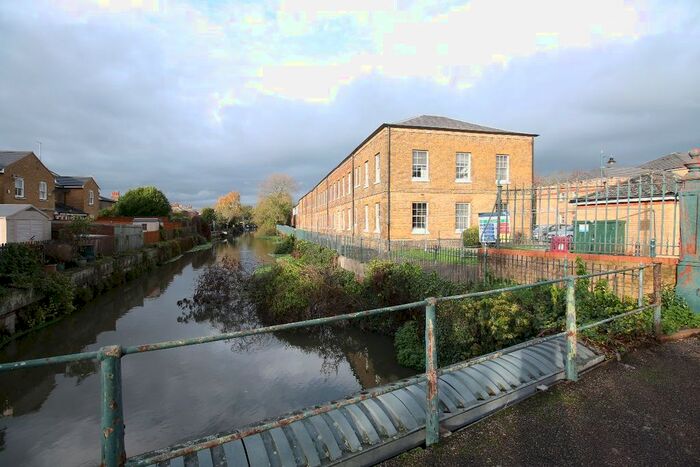 1 Bedroom Flat To Rent In Benson Court, Harston Drive, Enfield, EN3