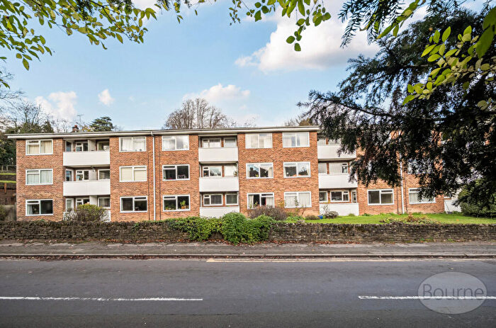 1 Bedroom Apartment For Sale In Guildown Road, Guildford, Surrey, GU2