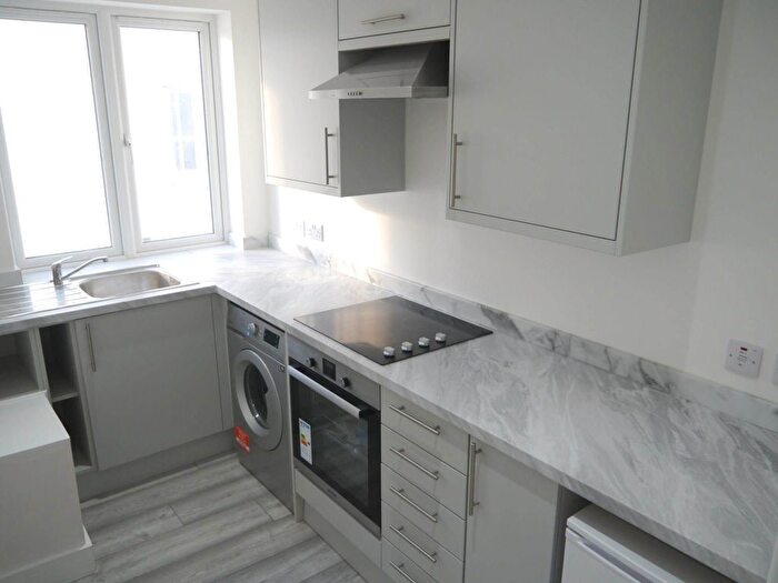 1 Bedroom Flat To Rent In Town Centre, Hatfield, AL10