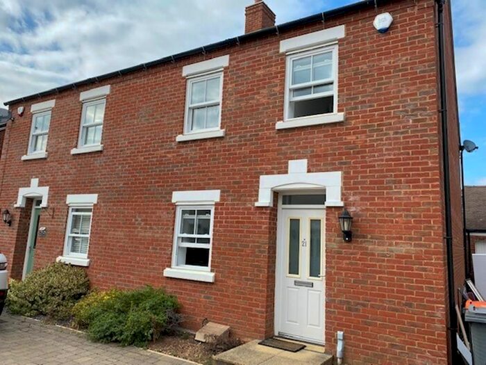 4 Bedroom Semi-Detached House To Rent In Midsummer Grove, Great Denham, MK40