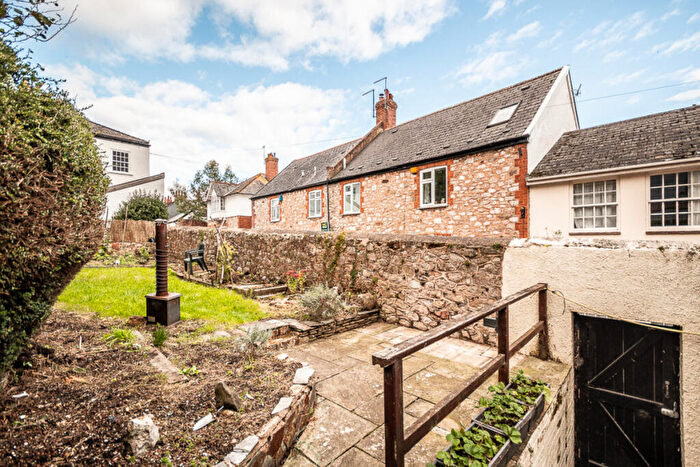 2 Bedroom End Of Terrace House For Sale In Follett Road, Exeter, EX3