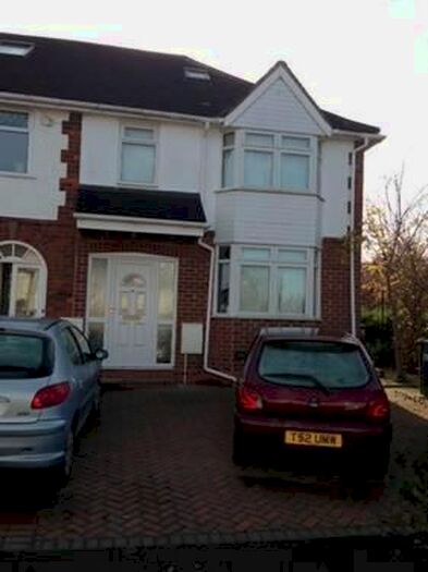 5 Bedroom Semi-Detached House To Rent In Taylor Avenue, Leamington Spa, CV32