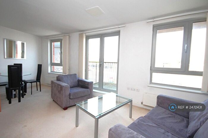 1 Bedroom Flat To Rent In Eden Grove, London, N7