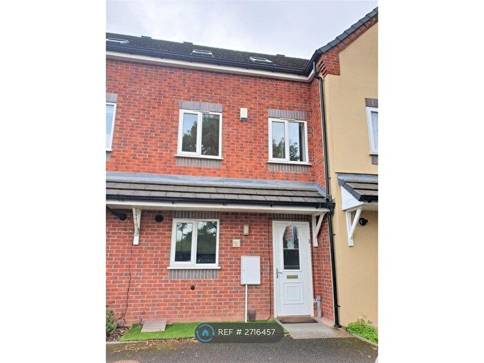 4 Bedroom Terraced House To Rent In Harper Street, Willenhall, WV13