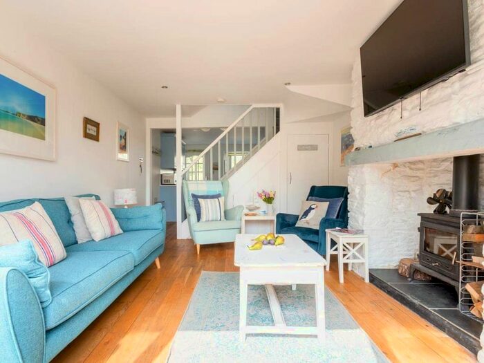 3 Bedroom Cottage To Rent In Dartmouth Road, Dartmouth, TQ6