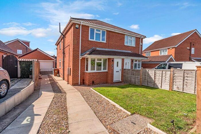 3 Bedroom Semi-Detached House For Sale In Rosedale, Waltham, DN37