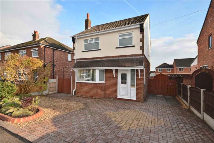 3 Bedroom Detached House To Rent In Meadow Way, Coppull, Chorley, PR7